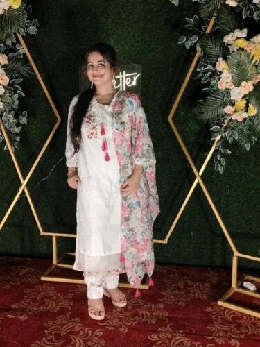 Elegant White Straight Kurta Set with Dupatta photo review