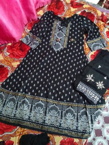 Black Printed Suit Set with Dupatta for Women photo review